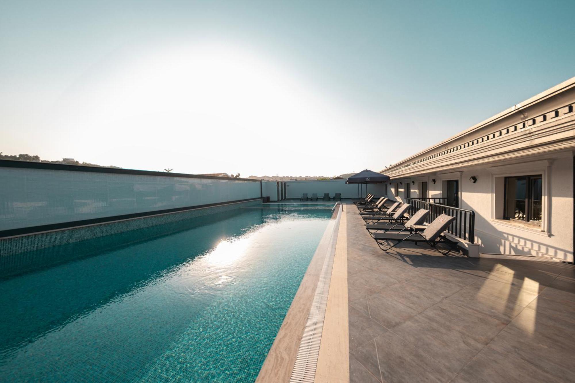 Mq Hotel Suites Arnavutkoy ภายนอก รูปภาพ